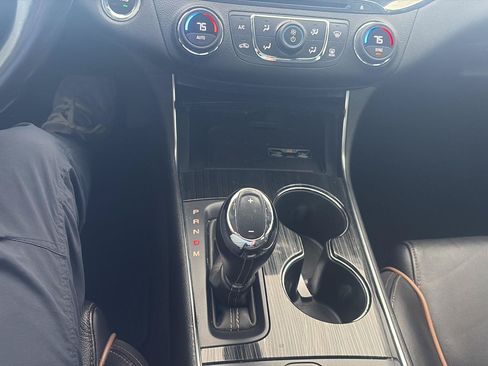 Used 2019 Chevrolet Impala Premier FWD image 17