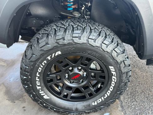 Used 2019 Toyota Tacoma TRD Off-Road image 72