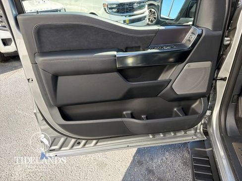 New 2026 Ford F150 Platinum w/ FX4 Off-Road Package image 12