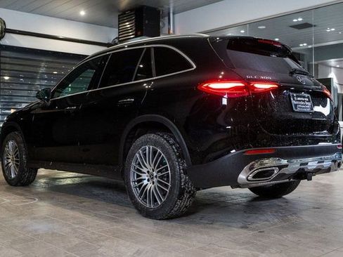 Used 2026 Mercedes-Benz GLC 300 4MATIC image 4
