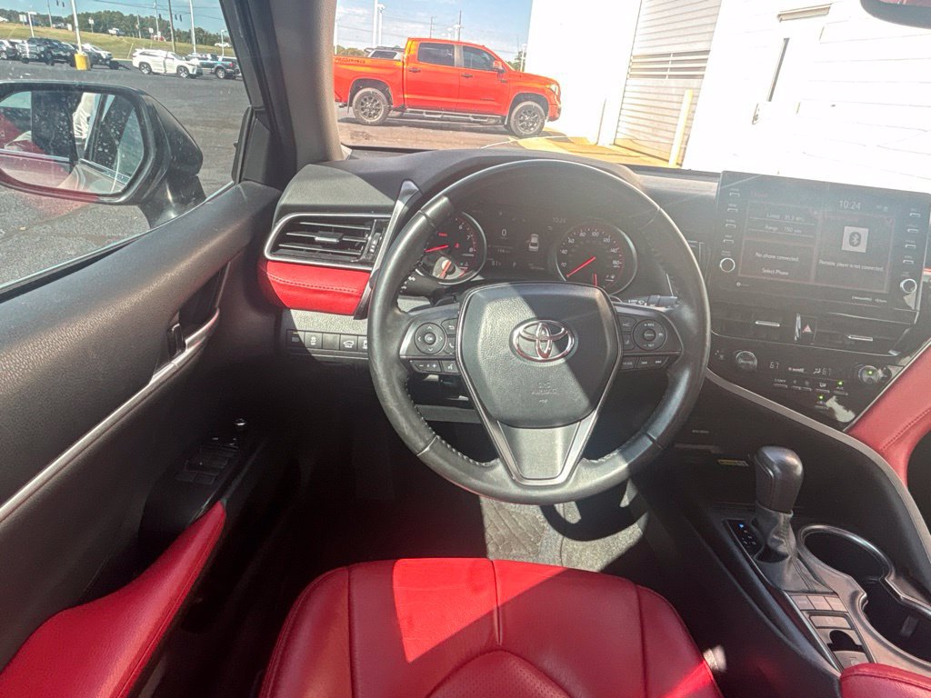 Used 2023 Toyota Camry XSE FWD image 3