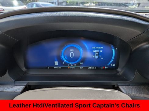 Used 2020 Ford Explorer Platinum w/ Premium Technology Package AWD/4WD image 15