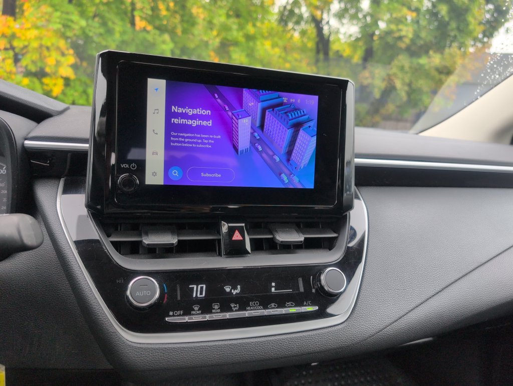 Used 2024 Toyota Corolla LE FWD image 23