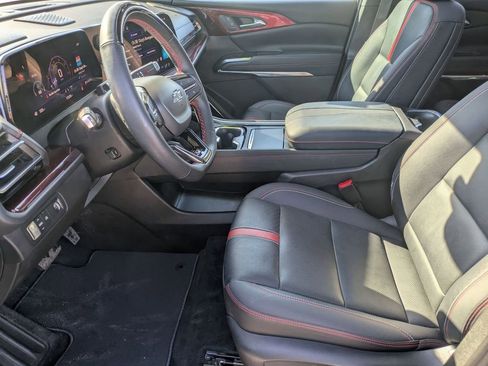 Used 2024 Chevrolet Traverse RS w/ LPO, Floor Liner Package image 19