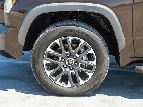 Used 2024 Toyota Tundra Limited AWD/4WD image 10