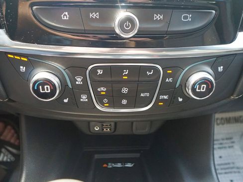 Used 2023 Chevrolet Traverse Premier w/ Redline Edition image 28