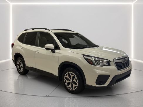 Used 2020 Subaru Forester Premium AWD/4WD image 8