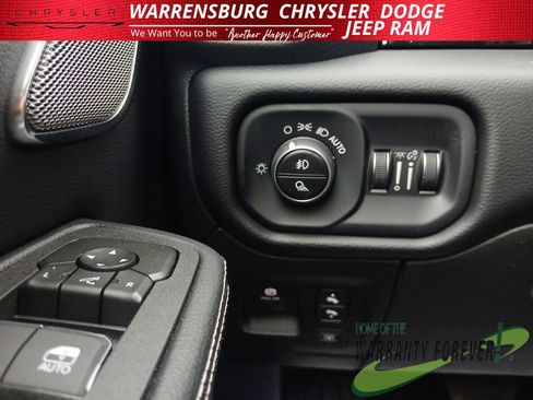 New 2026 RAM 1500 Laramie AWD/4WD image 30
