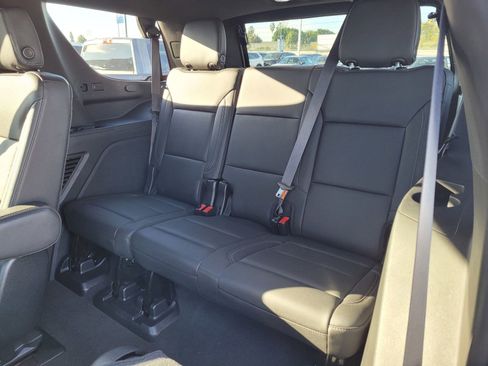 Used 2021 Chevrolet Tahoe Z71 image 13