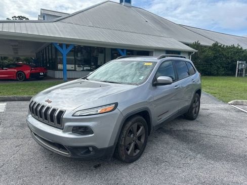 Used 2016 Jeep Cherokee 75th Anniversary FWD image 1