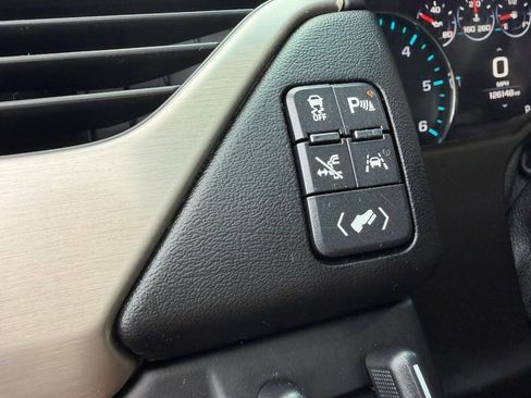 Used 2019 GMC Yukon XL Denali w/ Open Road Package AWD/4WD image 41
