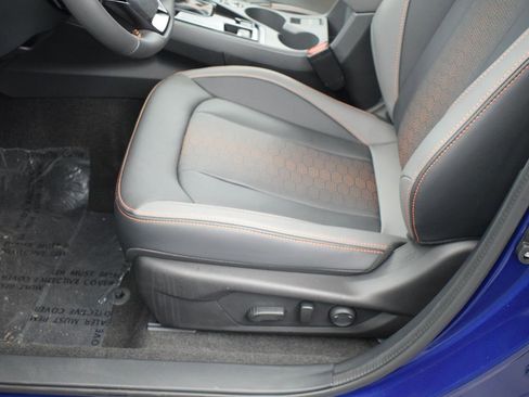 Certified 2025 Subaru Crosstrek 2.5i Limited w/ Crosstrek Mirror Package image 27