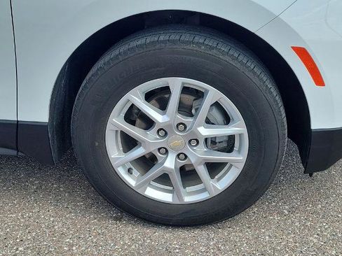 Used 2023 Chevrolet Equinox LT FWD image 7