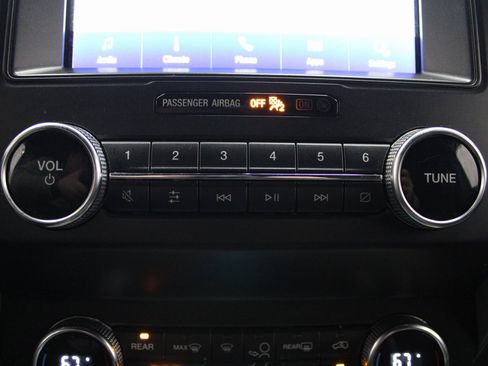 Used 2020 Ford Expedition XLT image 44