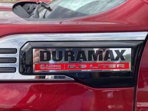 Certified 2025 GMC Sierra 2500 SLT w/ SLT Convenience Package image 9