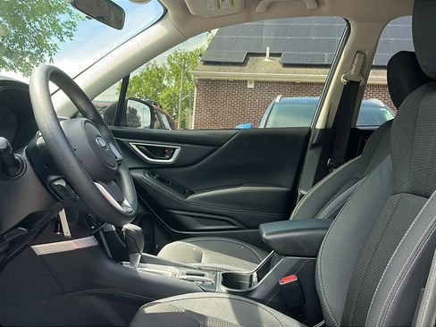 Certified 2021 Subaru Forester AWD/4WD image 12