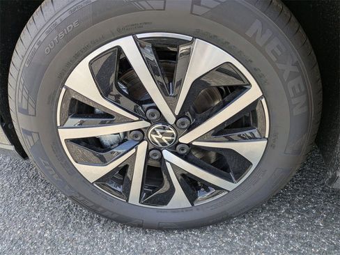 New 2025 Volkswagen Jetta S image 9