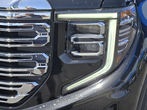 New 2025 GMC Sierra 1500 Denali w/ Denali Reserve Package image 6