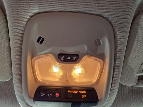 Used 2022 Chevrolet TrailBlazer LT image 23