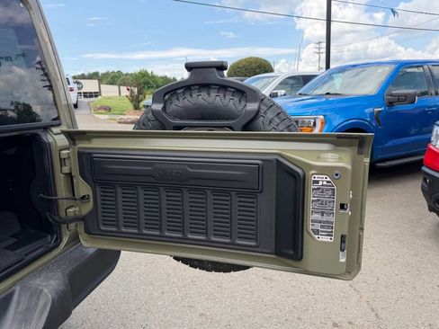Used 2026 Jeep Wrangler Unlimited Sport AWD/4WD image 6