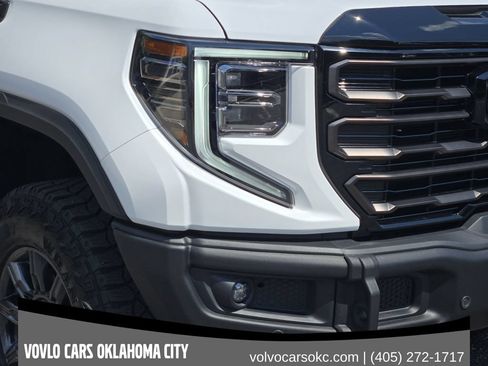 Used 2025 GMC Sierra 1500 AT4X AWD/4WD image 8