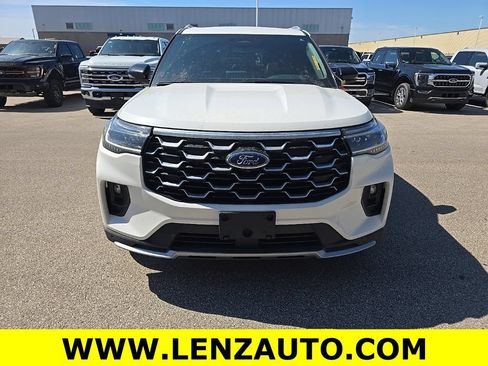 Used 2025 Ford Explorer Platinum w/ Ultimate Package AWD/4WD image 2