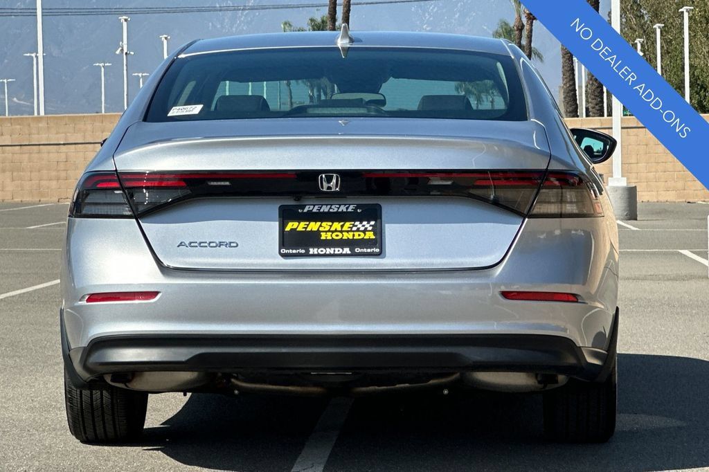 Certified 2025 Honda Accord LX image 5