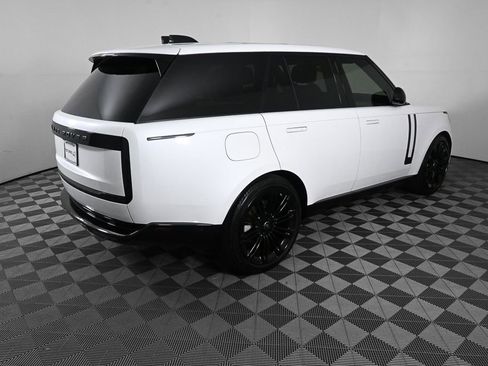 Used 2024 Land Rover Range Rover SE AWD/4WD image 24