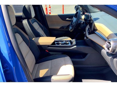 Used 2026 Chevrolet Equinox ACTIV w/ Convenience Package III AWD/4WD image 8