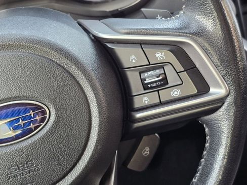 Used 2022 Subaru Ascent Limited w/ Technology Package image 18