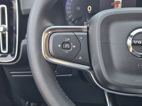 Certified 2023 Volvo C40 P8 Recharge Ultimate AWD/4WD image 25