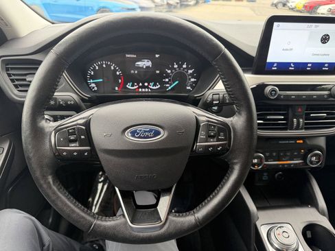 Used 2021 Ford Escape SE w/ SE Sport Appearance Package AWD/4WD image 12