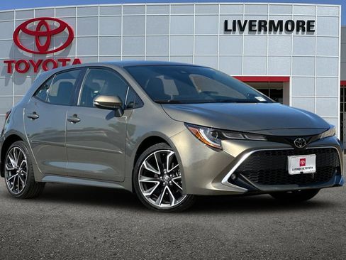 Certified 2019 Toyota Corolla XSE FWD image 2