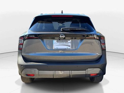 New 2026 Nissan Kicks SV w/ Cold Weather Package FWD image 7
