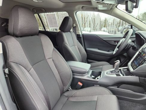 Certified 2025 Subaru Outback Premium w/ Popular Package #1A image 16