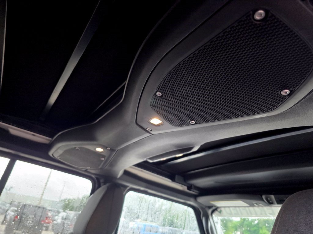 Used 2026 Jeep Wrangler Unlimited Sahara AWD/4WD image 42