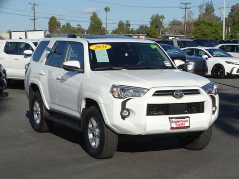 Certified 2021 Toyota 4Runner SR5 Premium image 2