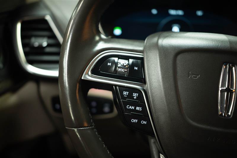 Used 2019 Lincoln Nautilus Reserve AWD/4WD image 28