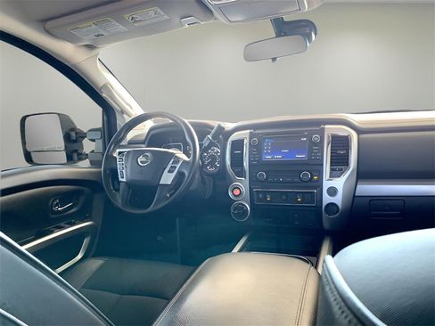 Used 2018 Nissan Titan PRO-4X w/ Pro-4x Utility Package image 25