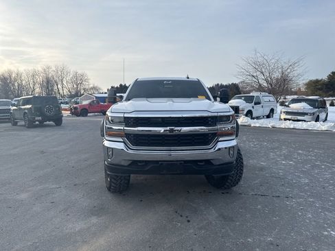 Used 2017 Chevrolet Silverado 1500 LT w/ All Star Edition image 2
