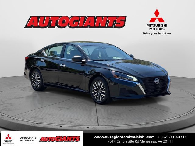 Used 2025 Nissan Altima 2.5 SV FWD image 1