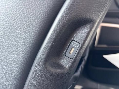 Used 2024 Kia Telluride EX w/ EX Captain's Chair Package AWD/4WD image 14