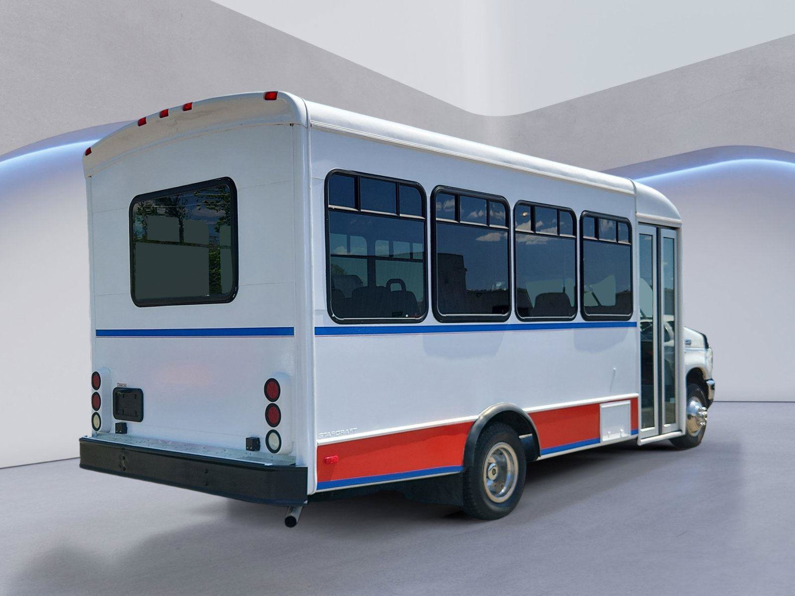 Used 2009 Ford E-450 and Econoline 450 RWD image 3