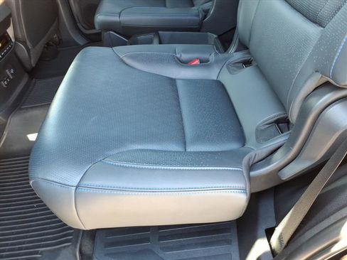 Certified 2024 Toyota Sequoia Platinum AWD/4WD image 22