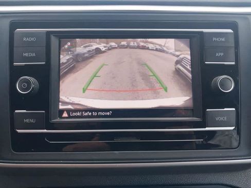 Used 2022 Volkswagen Atlas SE FWD image 11