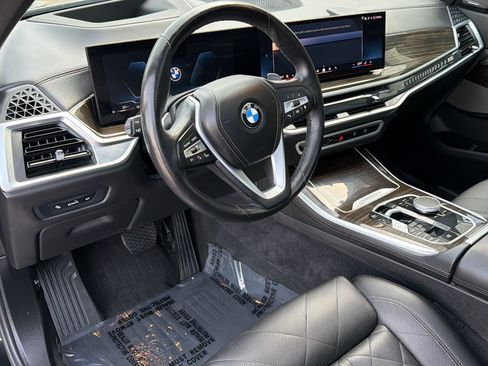 Used 2024 BMW X5 xDrive40i AWD/4WD image 4