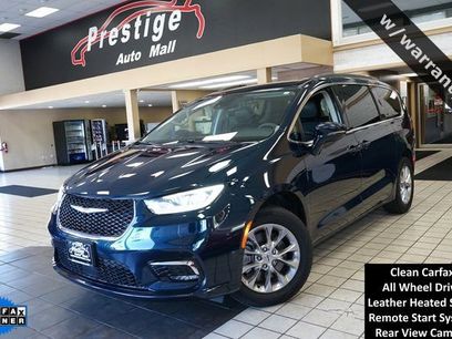 Used 2022 Chrysler Pacifica Touring-L