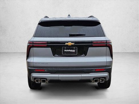 New 2026 Chevrolet Traverse LT w/ Driver Confidence Package image 8