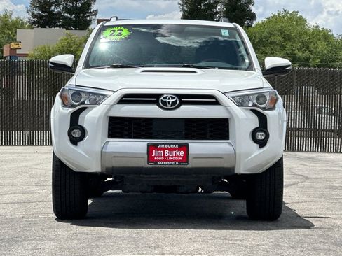Used 2022 Toyota 4Runner TRD Off-Road Premium AWD/4WD image 8