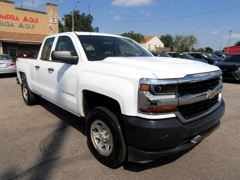 Used 2018 Chevrolet Silverado 1500 W/T w/ Trailering Package AWD/4WD image 3